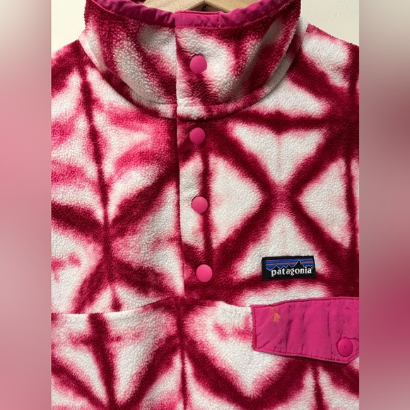 Patagonia Synchilla T-Fleece Pink & White Tie Dye Snap Button Pullover - Picture 4 of 10